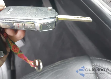 2022 Kia Sorento Lx z USA, uszkodzony, nr VIN 5XYRG4LC5NG120233